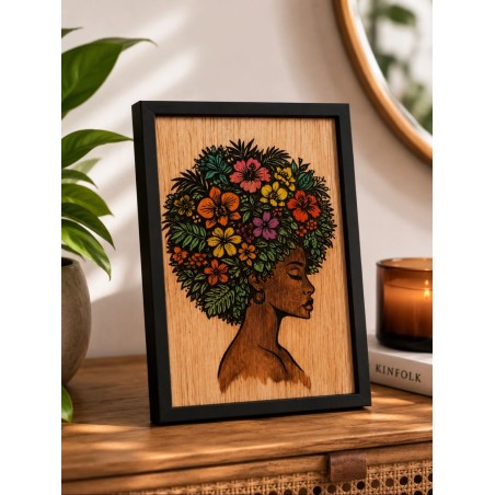 Dame Nature – Tableau en bois gravé et coloré | Eden Wood
